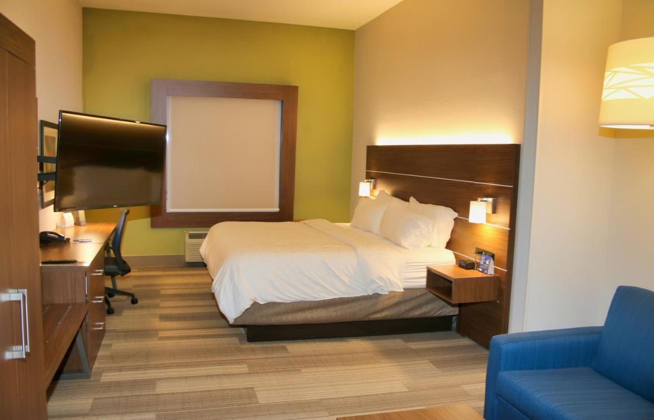 Holiday Inn Express By Ihg Douglas Εξωτερικό φωτογραφία