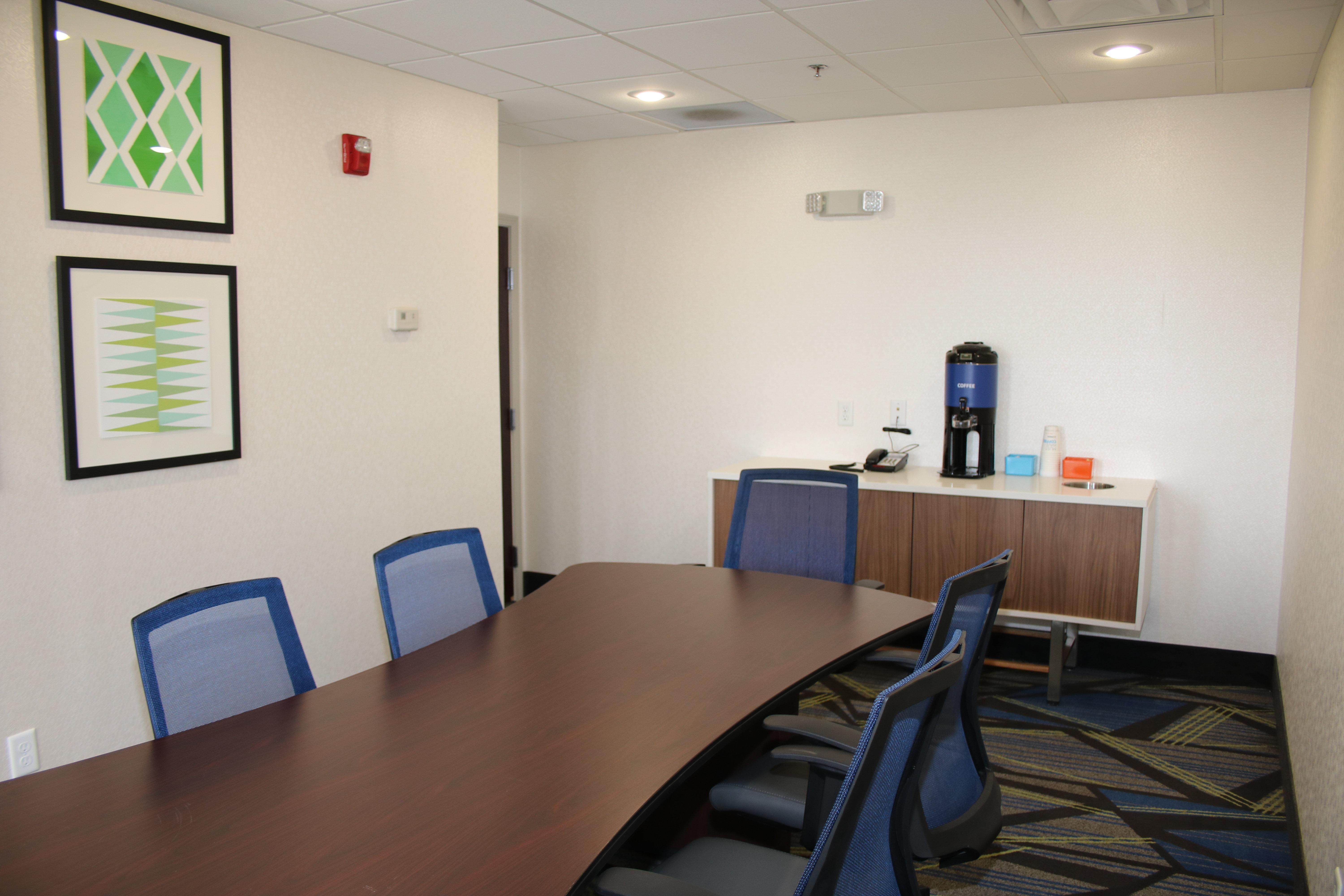 Holiday Inn Express By Ihg Douglas Εξωτερικό φωτογραφία